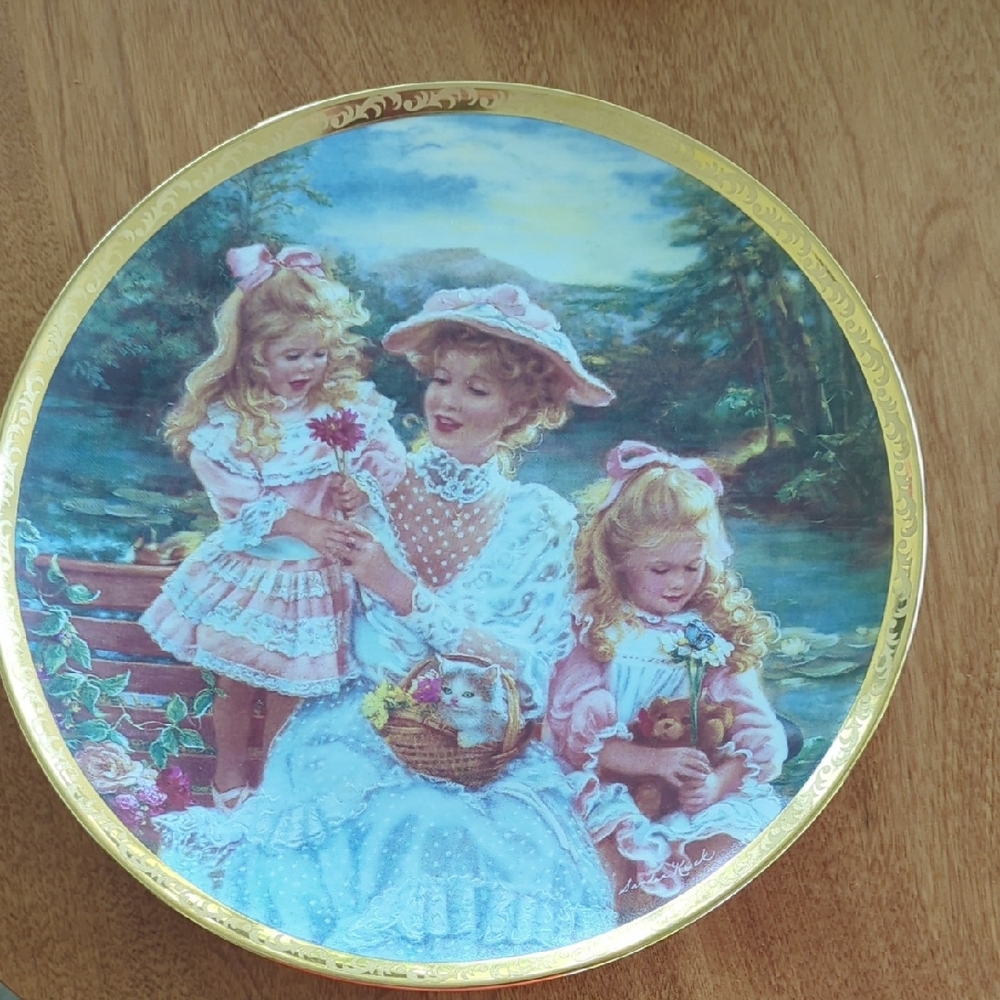 Vintage Style Decorative Plate with Gold Trim